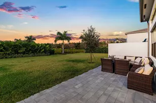 8233 Essex Country Clb Dr, Boca Raton, FL 33434 - Photo 34