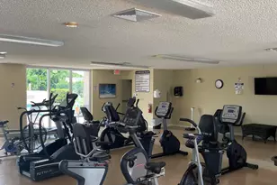 725 Lori Dr, Palm Springs, FL 33461 - Photo 32