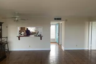 725 Lori Dr, Palm Springs, FL 33461 - Photo 6