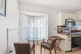 11140 SW 11th Pl, Davie, FL 33324 - Photo 8