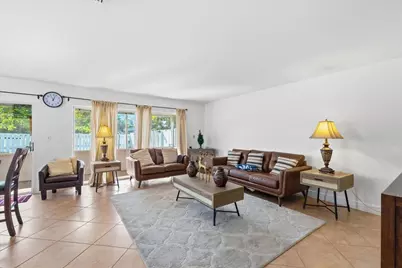 11140 SW 11th Place, Davie, FL 33324 - Photo 2