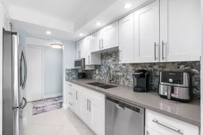 950 Ponce De Leon Road, Unit #401, Boca Raton, FL 33432 - Photo 14