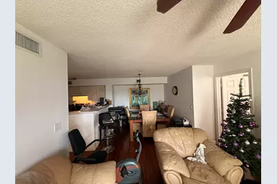 520 SW 111th Avenue, Unit #202, Pembroke Pines, FL 33025 - Photo 8