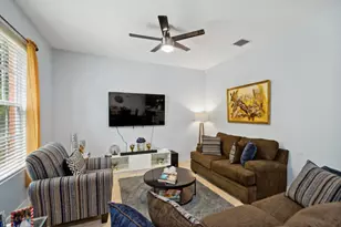 148 SW 7th Ct, Pompano Beach, FL 33060 - Photo 4