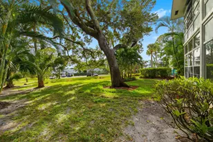 2929 SE Ocean Blvd Unit, Stuart, FL 34996 - Photo 6