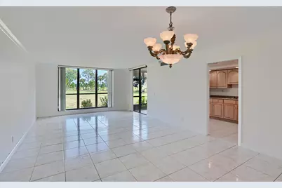 5390 Woodland Lakes Drive, Unit #102, Palm Beach Gardens, FL 33418 - Photo 4