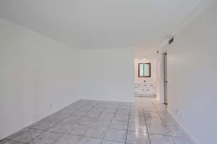 5390 Woodland Lakes Dr, Palm Beach Gardens, FL 33418 - Photo 20