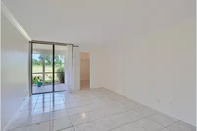 5390 Woodland Lakes Drive, Unit #102, Palm Beach Gardens, FL 33418 - Photo 18