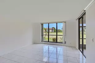 5390 Woodland Lakes Dr, Palm Beach Gardens, FL 33418 - Photo 6