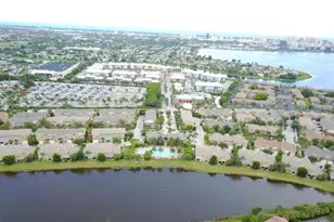 833 Millbrae Ct, West Palm Beach, FL 33401 - Photo 14