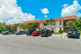 341 Lakeview Dr, Weston, FL 33326 - Photo 1