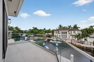 785 NE 70th St, Boca Raton, FL 33487 - Photo 44