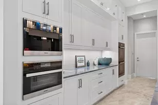 785 NE 70th St, Boca Raton, FL 33487 - Photo 22