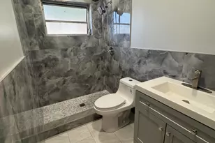 490 W 31st St, Riviera Beach, FL 33404 - Photo 2