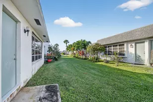 2638 Gately Dr E, West Palm Beach, FL 33415 - Photo 32