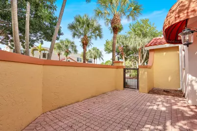 52 Uno Lago Drive, Juno Beach, FL 33408 - Photo 6