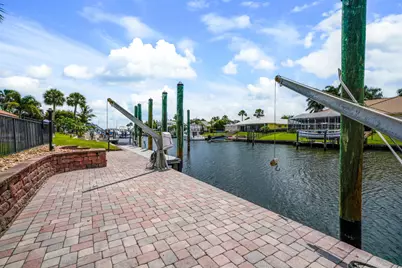 8502 SE Royal Street, Hobe Sound, FL 33455 - Photo 4