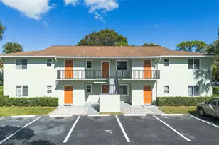 983 NW Spruce Ridge Dr, Stuart, FL 34994 - Photo 32