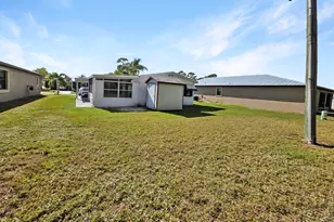 35 Flores Del Norte, Fort Pierce, FL 34951 - Photo 18