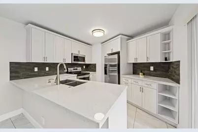 8194 Thames Boulevard, Unit #B, Boca Raton, FL 33433 - Photo 6