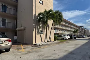 725 Lori Dr, Palm Springs, FL 33461 - Photo 1