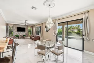 8060 Woodslanding Trail, West Palm Beach, FL 33411 - Photo 16