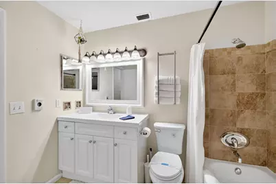 584 SE Greenway Terrace, Port Saint Lucie, FL 34983 - Photo 8
