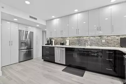 7802 Lakeside Boulevard, Unit #734, Boca Raton, FL 33434 - Photo 10