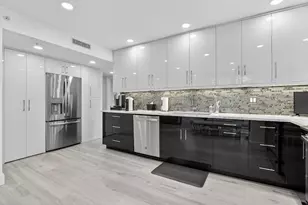 7802 Lakeside Blvd, Boca Raton, FL 33434 - Photo 10