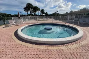 100 Lake Dora Dr, West Palm Beach, FL 33411 - Photo 16