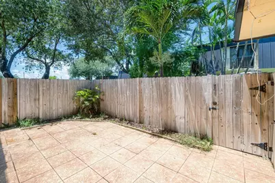 2453 Waterside Drive, Lake Worth, FL 33461 - Photo 4