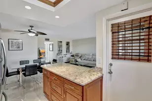 806 SE 7th St, Deerfield Beach, FL 33441 - Photo 6