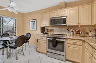 10984 Water Oak Manor, Boca Raton, FL 33498 - Photo 14