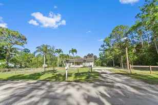 13751 59th Ct N, Royal Palm Beach, FL 33411 - Photo 2