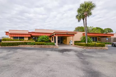 8 Lake Vista Trail, Unit #205, Port Saint Lucie, FL 34952 - Photo 16