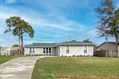 554 NW Twylite Terrace, Port Saint Lucie, FL 34983 - Photo 2