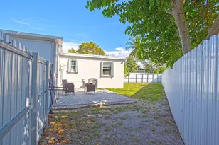 5241 NE 16th Terrace E, Pompano Beach, FL 33064 - Photo 26