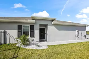309 Raspberry Rd, Fort Pierce, FL 34981 - Photo 4