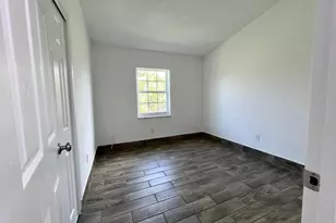 1050 W 7th St, Riviera Beach, FL 33404 - Photo 6