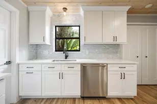 6101 Deer Run, Fort Myers, FL 33908 - Photo 14