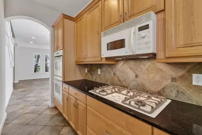 916 Mill Creek Drive, Palm Beach Gardens, FL 33410 - Photo 10