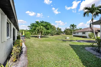 4850 Hawkwood Place, Unit #B, Boynton Beach, FL 33436 - Photo 22
