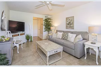 73 Royal Oak Court, Unit #103, Vero Beach, FL 32962 - Photo 4