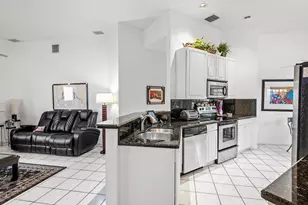 6389 Brava Way, Boca Raton, FL 33433 - Photo 6