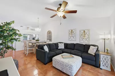 4542 Lucerne Lakes Boulevard E, Unit #206, Lake Worth, FL 33467 - Photo 8