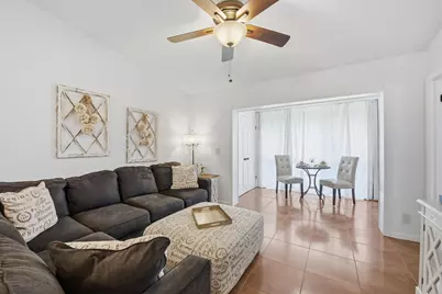 4542 Lucerne Lakes Boulevard E, Unit #206, Lake Worth, FL 33467 - Photo 10