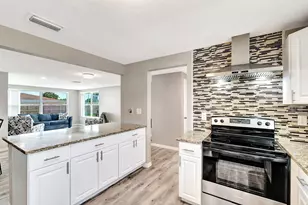 7611 Spirea Dr, New Port Richey, FL 34655 - Photo 4