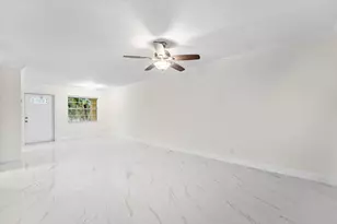 9911 Sandalfoot Blvd, Boca Raton, FL 33428 - Photo 10