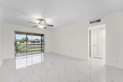 9911 Sandalfoot Boulevard, Unit #113, Boca Raton, FL 33428 - Photo 8