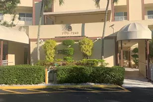 7216 S Devon Dr, Tamarac, FL 33321 - Photo 2